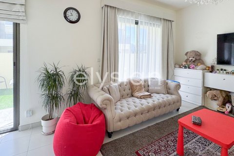 Dubai South (Dubai World Central)、Dubai、UAE にあるタウンハウスの賃貸物件 4ベッドルーム、237 m2、No600317 - 写真 2