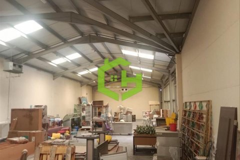 Warehouse in Umm Ramool, Dubai, UAE 371.6 sq.m. № 632312 - photo 10