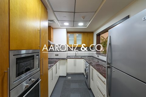 Apartment til leje i Jumeirah Beach Residence, Dubai, UAE 4 soveværelser, 288 kvm № 690578 - foto 9