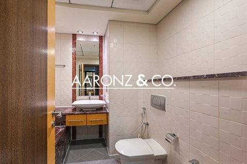 Apartment til leje i Jumeirah Beach Residence, Dubai, UAE 4 soveværelser, 288 kvm № 690578 - foto 12