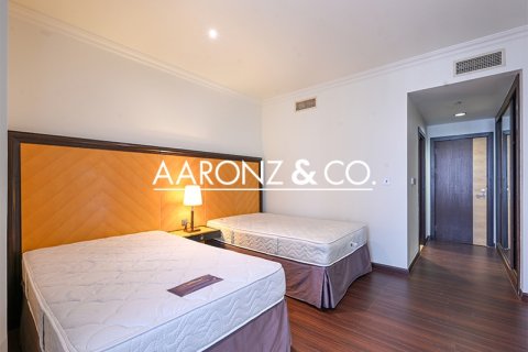 Apartment til leje i Jumeirah Beach Residence, Dubai, UAE 4 soveværelser, 288 kvm № 690578 - foto 6