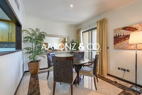 Apartment til leje i Jumeirah Beach Residence, Dubai, UAE 4 soveværelser, 288 kvm № 690578 - foto 4