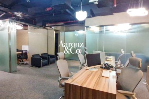 Office in Business Bay, Dubai, UAE 116 sq.m. № 690581 - photo 3