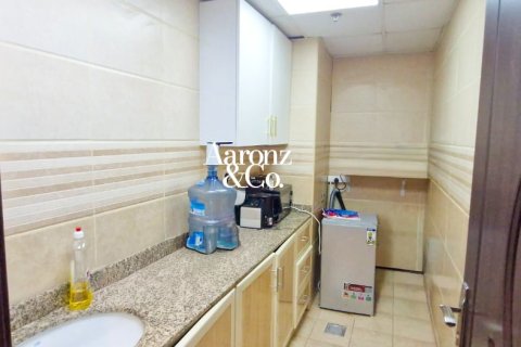 Office in Business Bay, Dubai, UAE 116 sq.m. № 690581 - photo 10
