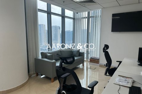 Business Bay, Dubai, UAE의 임대용 사무실 53제곱미터 번호 690579 - 사진 10