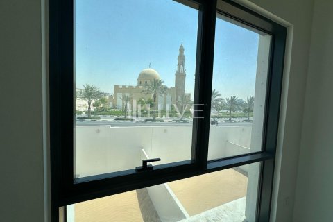 Řadový dům v Al Furjan, Dubai, SAE 4 ložnice, 268.8 m² Č.: 590736 - fotografie 2