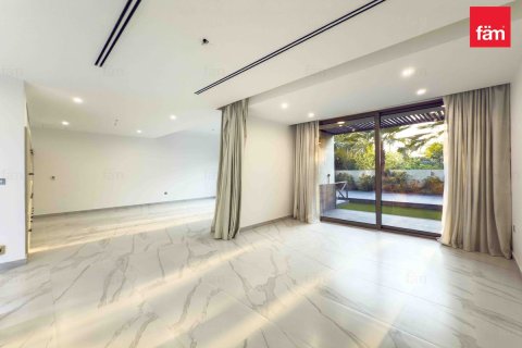 Üürile anda villa asukohaga Dubai Hills Estate, AÜE: 5 magamistoaga, 494.4 m² Nr 646824 - pilt 2