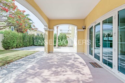 Vilë në Jumeirah Islands, Dubai, Emiratet e Bashkuara Arabe 3 dhoma gjumi, 510 m2. № 696386 - Foto 12
