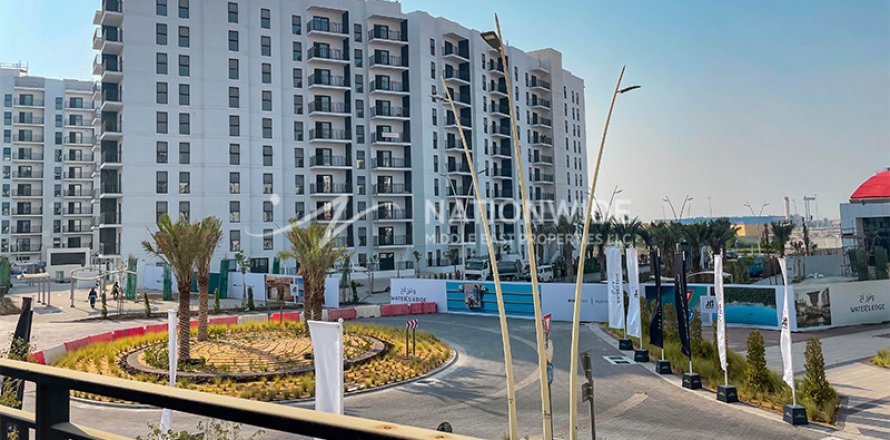 Apartament në Abu Dhabi, Emiratet e Bashkuara Arabe 3 dhoma gjumi, 141 m2. № 619653