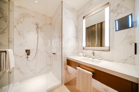 Huoneisto Downtown Dubai (Downtown Burj Dubai), Arabiemiraatit 2 makuuhuonetta, 110.39013169 m2 № 651498 - kuva 4