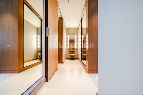 Huoneisto Downtown Dubai (Downtown Burj Dubai), Arabiemiraatit 2 makuuhuonetta, 110.39013169 m2 № 651498 - kuva 5