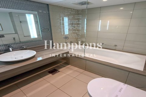 Huoneisto Business Bay, Dubai, Arabiemiraatit 2 makuuhuonetta, 140.73039343 m2 № 651495 - kuva 5