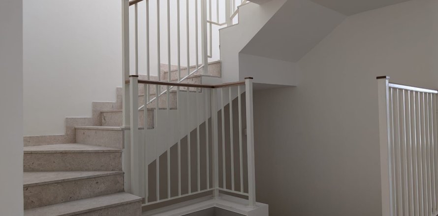 Radhus i Dubai South (Dubai World Central), Dubai, UAE 4 sovrum, 306.394 kvm Nr. 651493