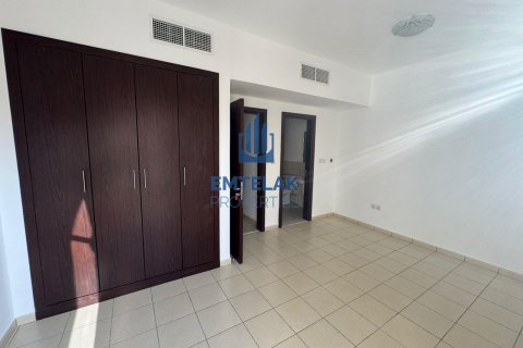 Зняти в оренду віллу в Джумейра Вилладж Серкл, Дубай, ОАЕ 4 спальні, № 587647 - фото 2
