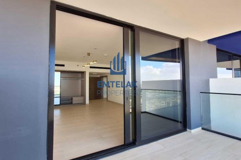 Apartment in Jumeirah Village Circle, Dubai, UAE 2 bedrooms № 587645 - photo 5
