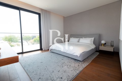 Villa on the Saadiyat Island, Abu Dhabi, UAE 5 bedrooms, 538 sq.m. № 716297 - photo 5