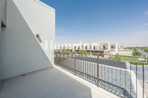 Townhouse in Dubai South (Dubai World Central), UAE 4 bedrooms, 256.41228000 sq.m. № 687128 - photo 26