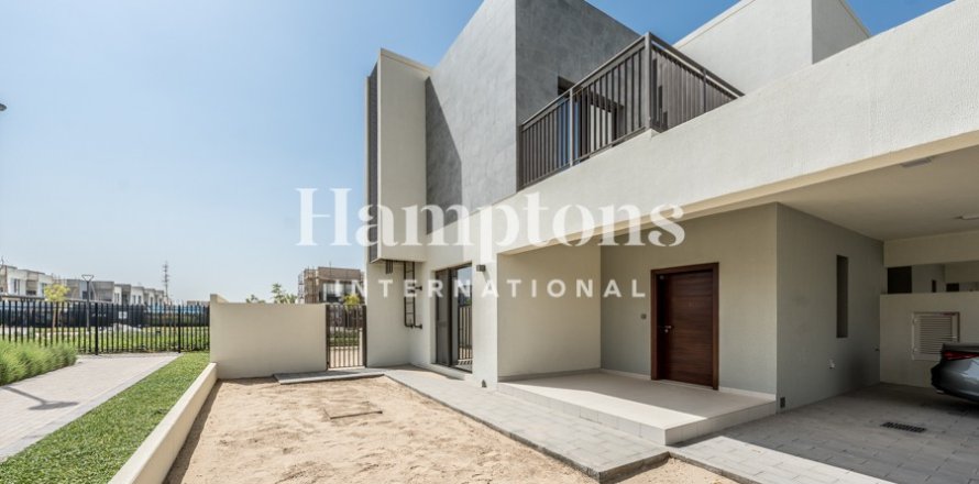 Townhouse in Dubai South (Dubai World Central), UAE 4 bedrooms, 256.412 sq.m. № 687128