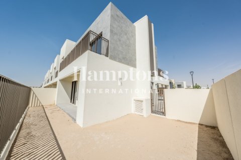 Townhouse in Dubai South (Dubai World Central), UAE 4 bedrooms, 256.41228000 sq.m. № 687128 - photo 12