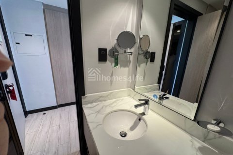 Apartment til salg i Business Bay, Dubai, UAE 2 soveværelser, 74 kvm № 723303 - foto 11