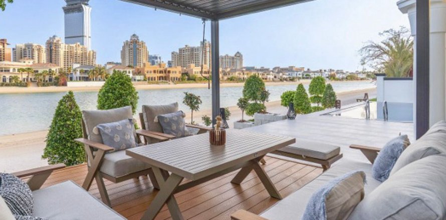 Villa a Palm Jumeirah, Dubai, EAU 4 camere da letto, 621.4 mq. № 562855