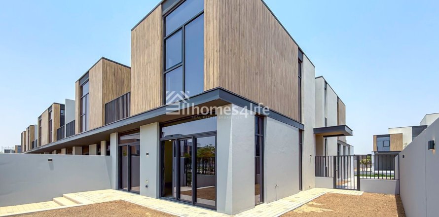 Ridamaja asukohaga Mudon, Dubai, AÜE: 4 magamistoaga, 481 m² Nr 714517