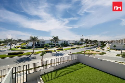 Řadový dům v Dubai, SAE 4 ložnice, 270.7 m² Č.: 698978