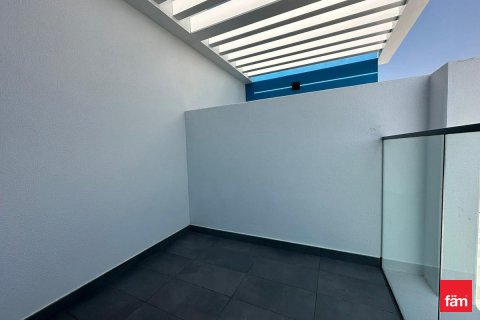 Villetta a schiera in affitto a Dubai, EAU 4 camere da letto, 144 mq. № 691520 - foto 16