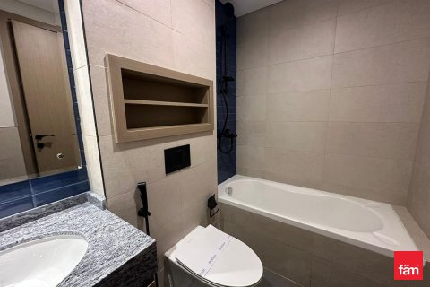 Villetta a schiera in affitto a Dubai, EAU 4 camere da letto, 144 mq. № 691520 - foto 20