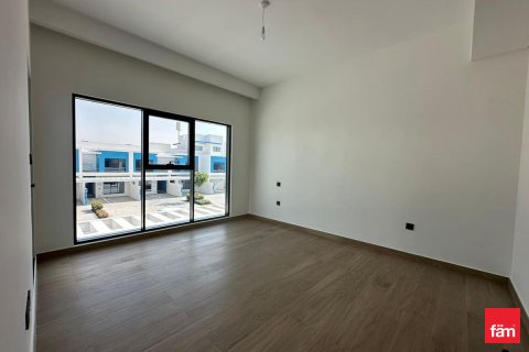 Villetta a schiera in affitto a Dubai, EAU 4 camere da letto, 144 mq. № 691520 - foto 3