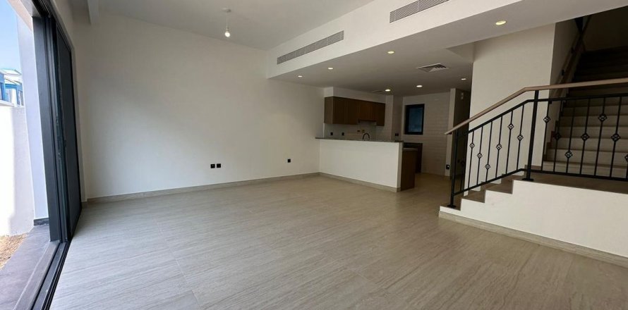 Villetta a schiera a Dubai, EAU 4 camere da letto, 144 mq. № 691520