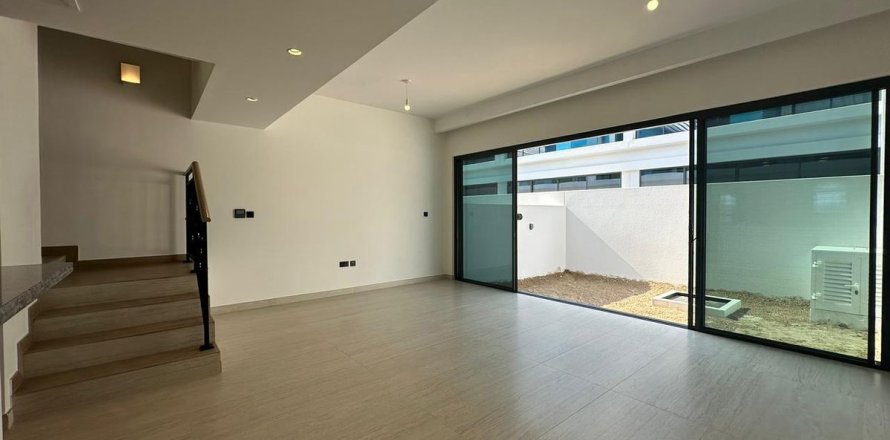 Dubai, UAE의 타운하우스 침실 4개, 144제곱미터 번호 691520