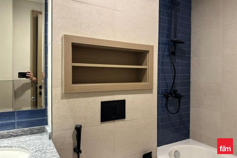 Villetta a schiera in affitto a Dubai, EAU 4 camere da letto, 144 mq. № 691520 - foto 21