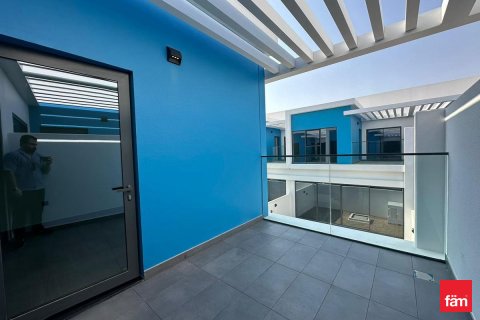 Dubai, UAE의 임대용 타운하우스 침실 4개, 144제곱미터 번호 691520 - 사진 19