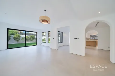 Villa en venta en Meadows, Dubai, EAU 4 dormitorios, 332 m2 № 737925 - foto 3