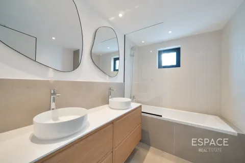 Villa en venta en Meadows, Dubai, EAU 4 dormitorios, 332 m2 № 737925 - foto 13