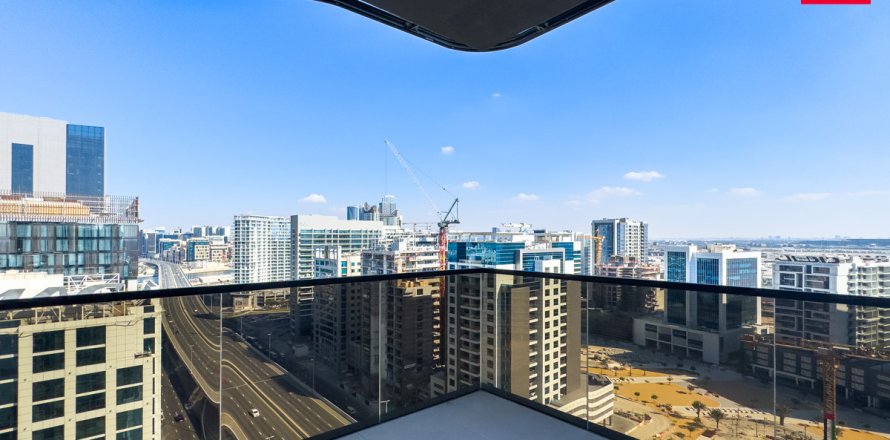Appartamento a Business Bay, Dubai, EAU 3 camere da letto, 144.3 mq. № 598167
