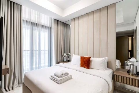 Lägenhet till försäljning i Business Bay, Dubai, UAE 2 sovrum, 76.39 kvm Nr. 748689 - fotografi 10