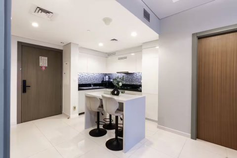 Lägenhet till försäljning i Business Bay, Dubai, UAE 2 sovrum, 76.39 kvm Nr. 748689 - fotografi 3