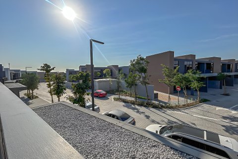 Rekkehus til salgs i Tilal City, Sharjah, Emiratene 4 soverom, 293.2 kvm Nr. 748685 - Foto 13