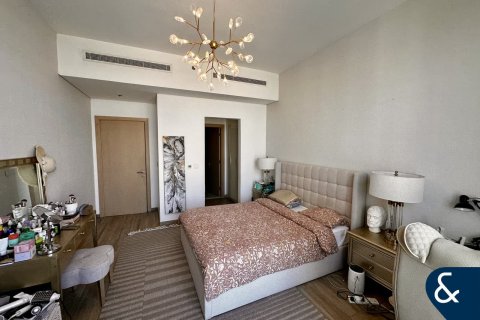 Купить квартиру в Даунтаун Дубай (Даунтаун Бурдж Дубай), ОАЭ 2 спальни, 142м2, № 697755 - фото 4