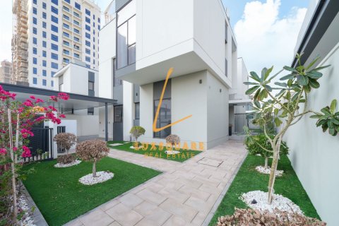Vilë në Al Furjan, Dubai, Emiratet e Bashkuara Arabe 4 dhoma gjumi, 570 m2. № 694620 - Foto 25