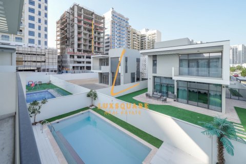 Vilë në Al Furjan, Dubai, Emiratet e Bashkuara Arabe 4 dhoma gjumi, 570 m2. № 694620 - Foto 28