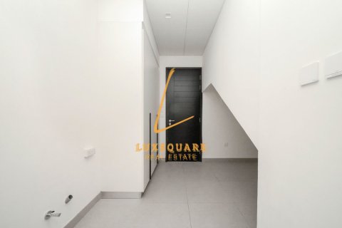 Vilë në Al Furjan, Dubai, Emiratet e Bashkuara Arabe 4 dhoma gjumi, 570 m2. № 694620 - Foto 22