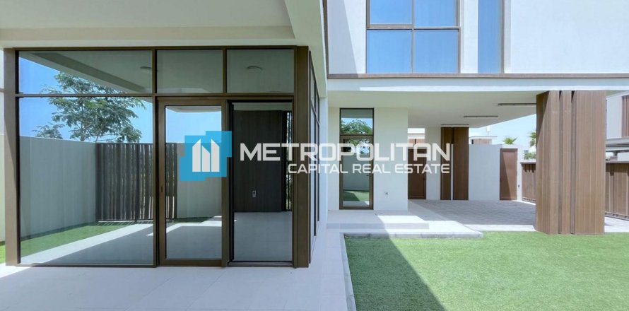 Maison de ville à Abu Dhabi, EAU: 3 chambres, 269 m2 № 657100