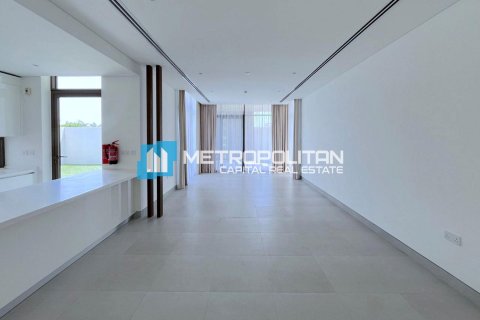 Maison de ville à louer à Abu Dhabi, EAU 3 chambres, 269 m2 № 657100 - photo 2