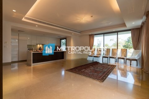 Huvila Yas Island, Abu Dhabi, Arabiemiraatit 6 makuuhuonetta, 662.8 m2 № 657095 - kuva 2