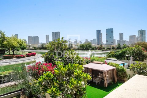 The Springs, Dubai, UAE의 판매용 타운하우스 침실 3개, 209제곱미터 번호 601718 - 사진 1
