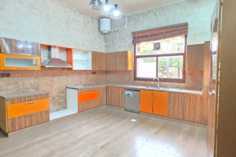 Villa til salgs i Khuzam, Ras Al Khaimah, Emiratene 4 soverom, 372 kvm Nr. 734856 - Foto 10