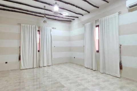 Villa til salgs i Khuzam, Ras Al Khaimah, Emiratene 4 soverom, 372 kvm Nr. 734856 - Foto 8